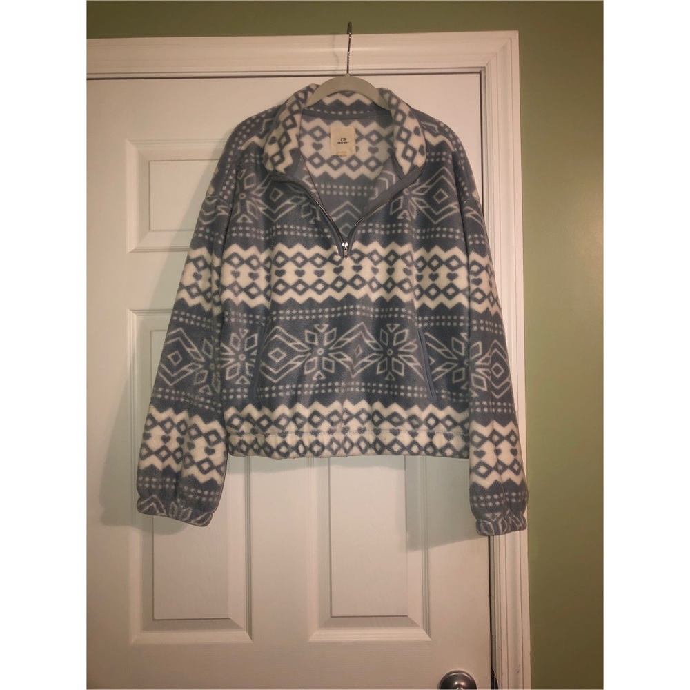 Thread+Supply Blue and White Pullover